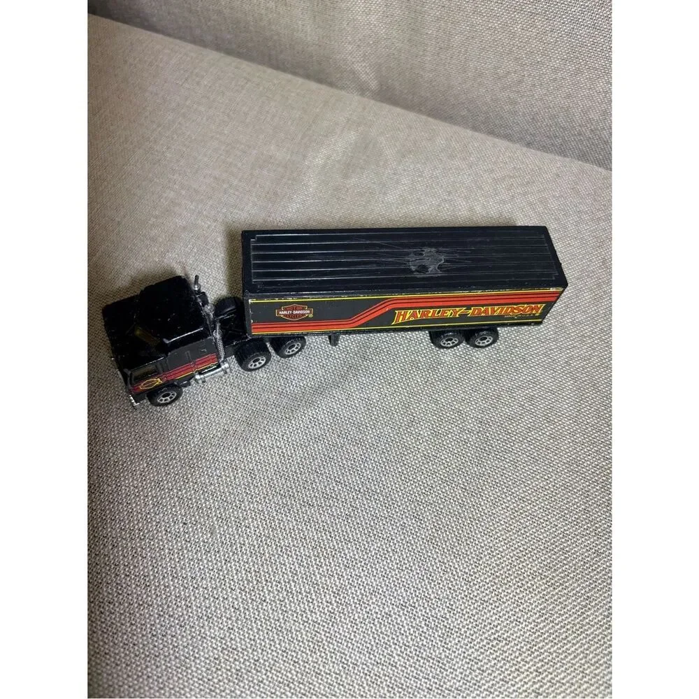 Vintage Matchbox 1981 Harley-Davidson Livery Articulated Trailer Kenworth Truck